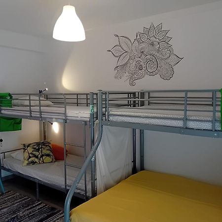 Paz & Amor Guest House - Peace & Love Nazare Ngoại thất bức ảnh