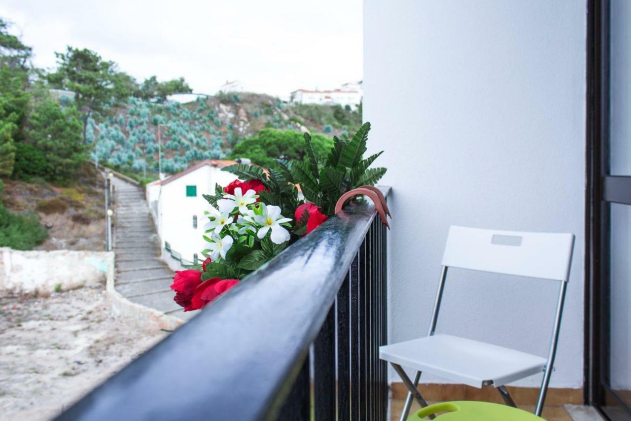 Paz & Amor Guest House - Peace & Love Nazare Ngoại thất bức ảnh